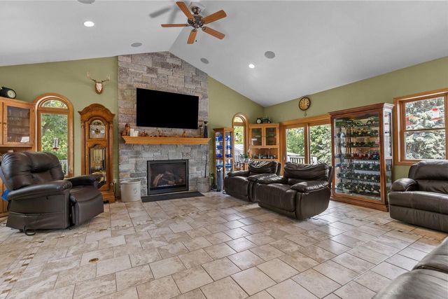 N6004 COUNTY ROAD UU, Fond Du Lac, WI 54937