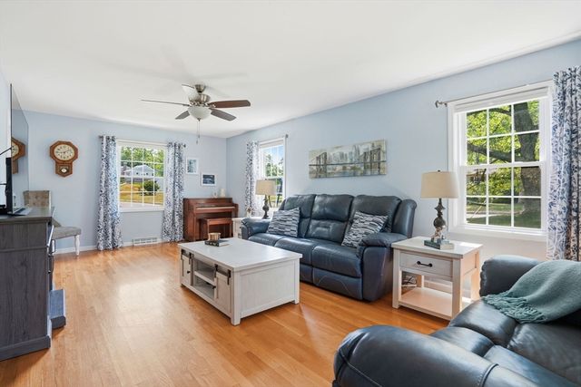 50 Blackmount Dr, Marshfield, MA 02050