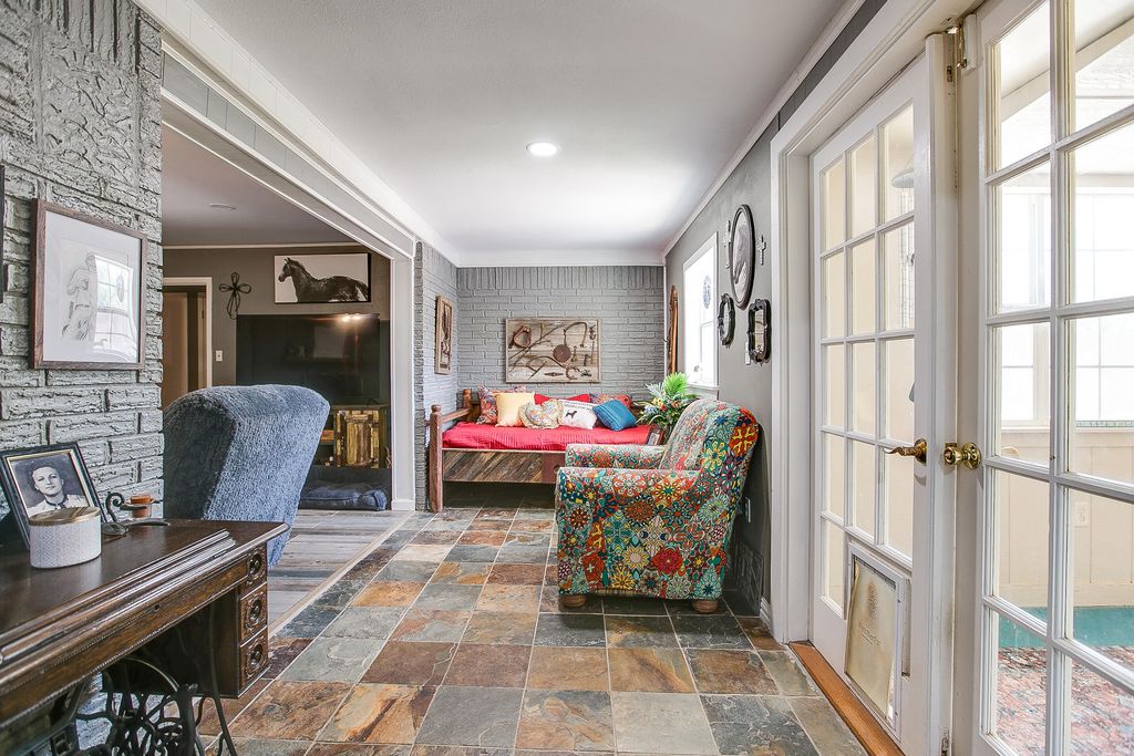 Image 13 of property listing at 101 Camino Real Street, San Angelo, TX 76904