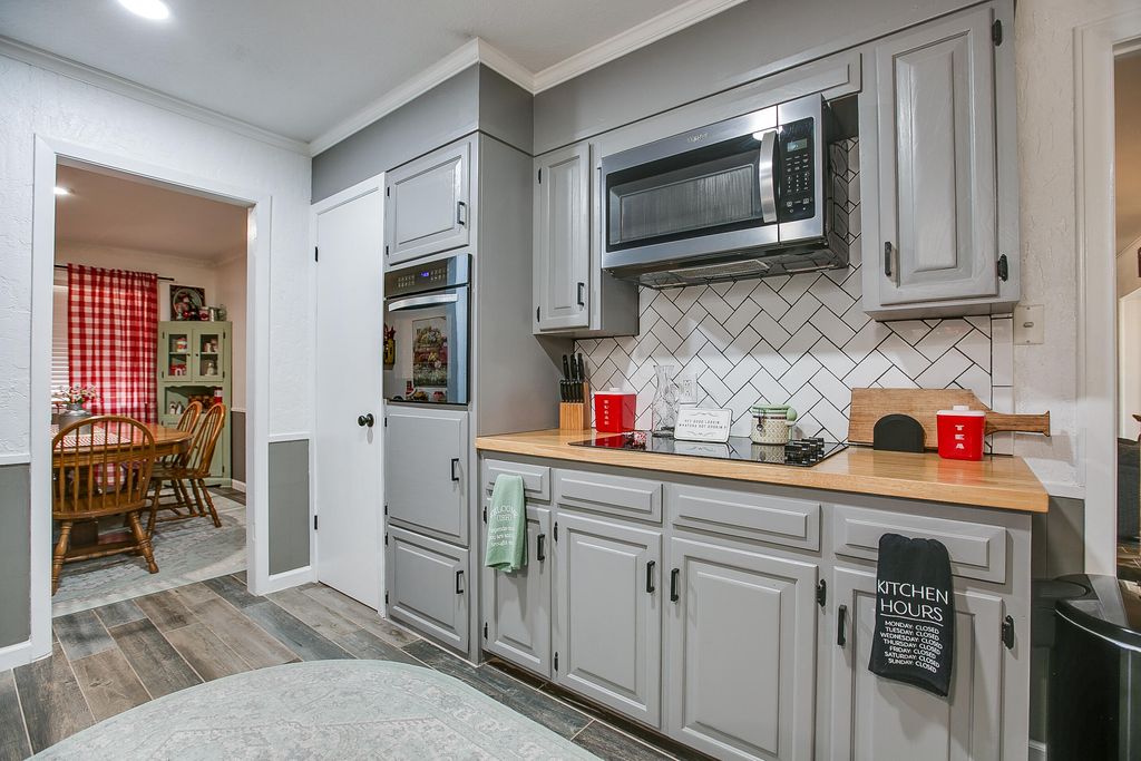 Image 17 of property listing at 101 Camino Real Street, San Angelo, TX 76904