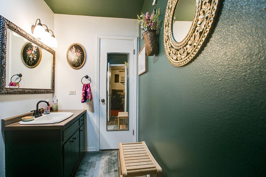 Image 23 of property listing at 101 Camino Real Street, San Angelo, TX 76904