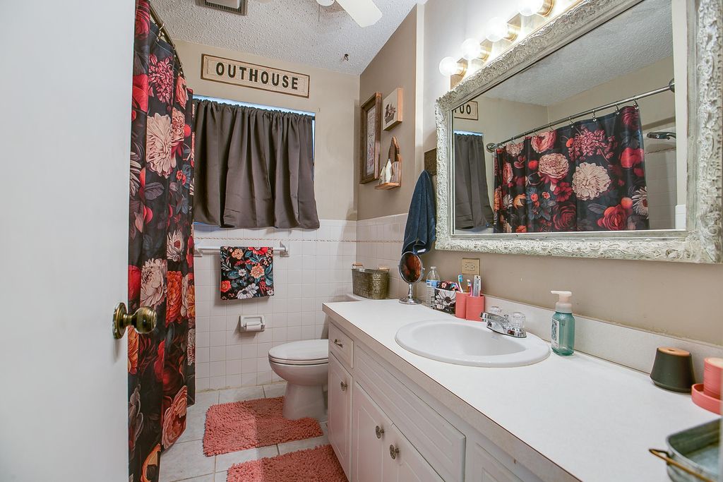 Image 27 of property listing at 101 Camino Real Street, San Angelo, TX 76904