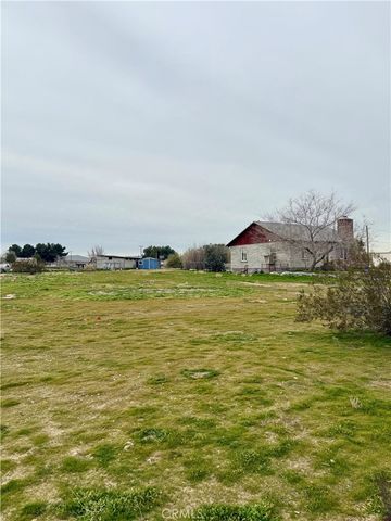 19859 Anahola Road, Helendale, CA 92342