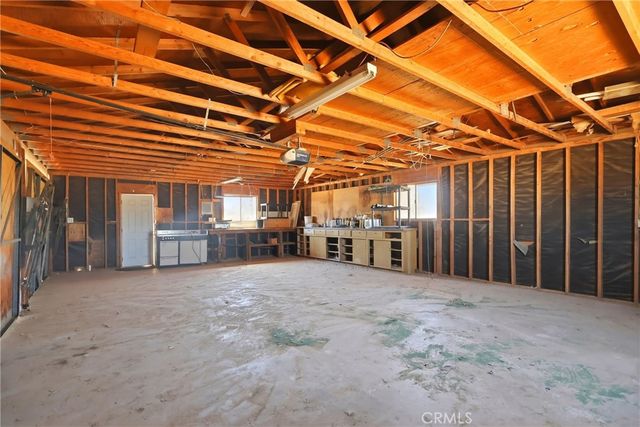 19859 Anahola Road, Helendale, CA 92342