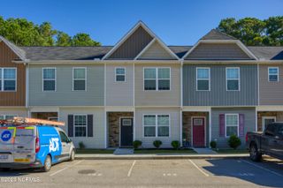 142 Beacon Woods Drive, Holly Ridge, NC 28445