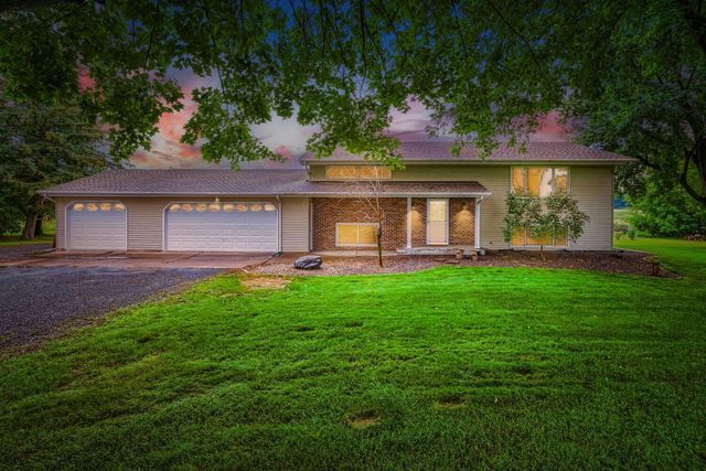 26463 Olinda Trail, Lindstrom, MN 55045