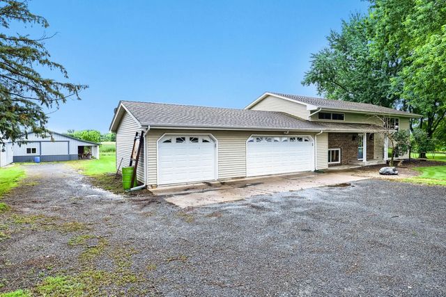 26463 Olinda Trail, Lindstrom, MN 55045