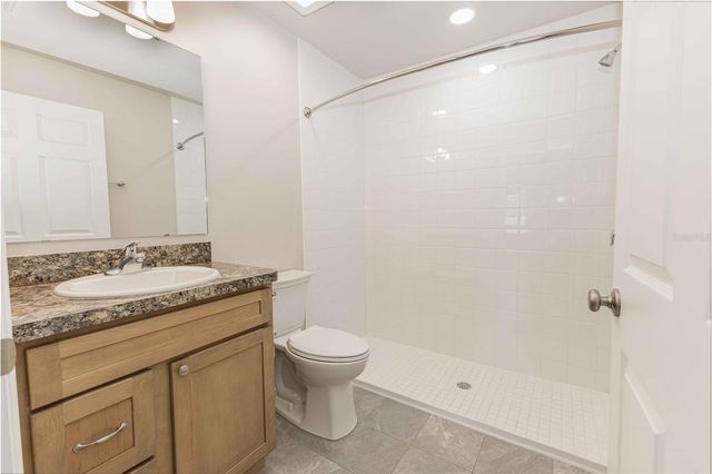 1324 COTTAGE CIRCLE, Tavares, FL 32778