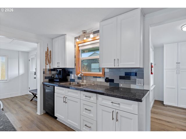 35160 Rueppell Ave, Pacific City, OR 97135