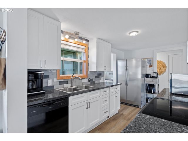 35160 Rueppell Ave, Pacific City, OR 97135