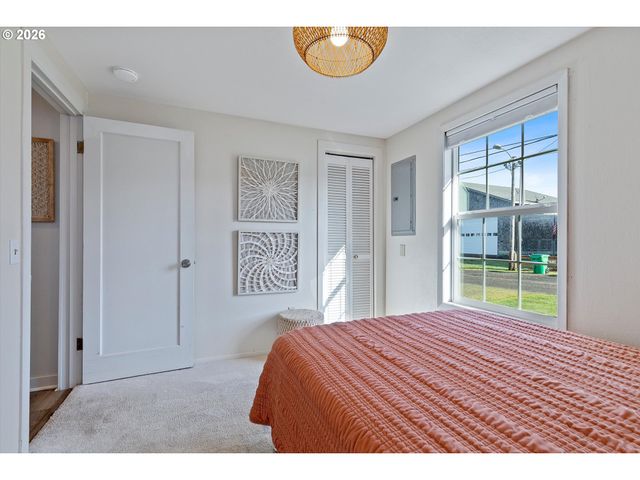 35160 Rueppell Ave, Pacific City, OR 97135