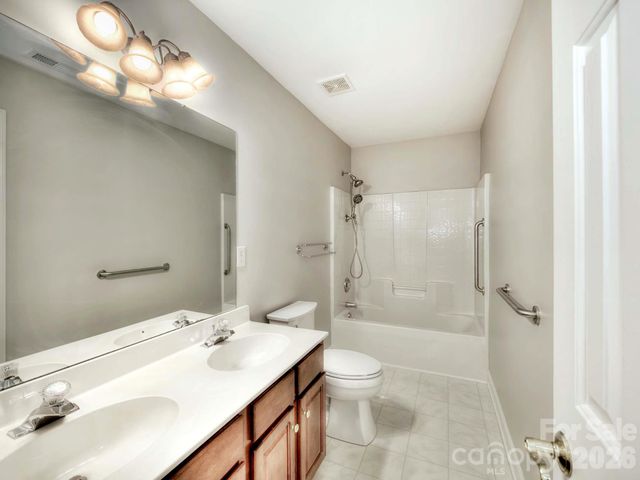 16009 Cranleigh Drive, Huntersville, NC 28078