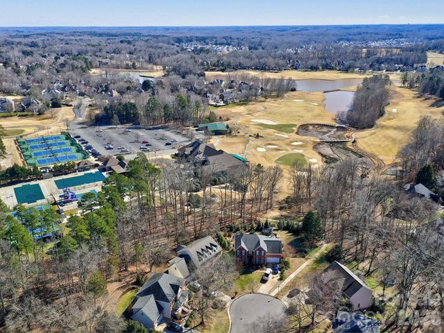 16009 Cranleigh Drive, Huntersville, NC 28078