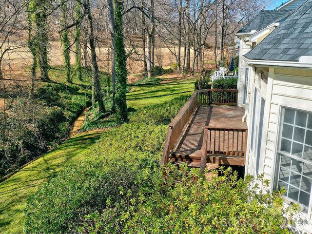 16009 Cranleigh Drive, Huntersville, NC 28078