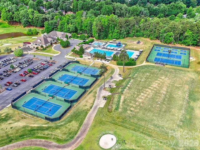 16009 Cranleigh Drive, Huntersville, NC 28078