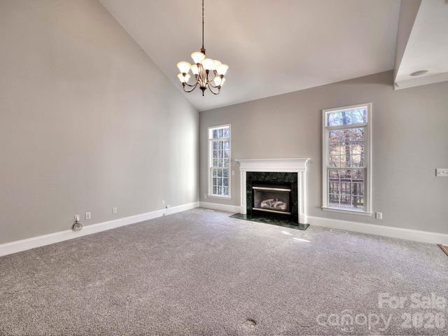 16009 Cranleigh Drive, Huntersville, NC 28078