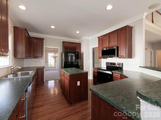 16009 Cranleigh Drive, Huntersville, NC 28078