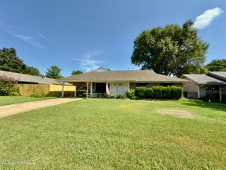 10052 Hyman Drive, Olive Branch, MS 38654