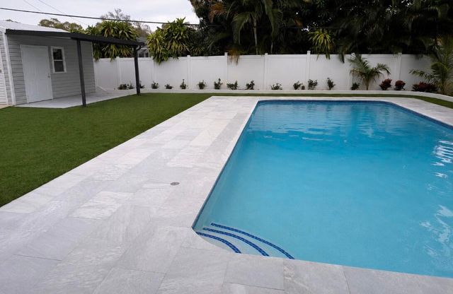 460 SW 55th Avenue, Plantation, FL 33317