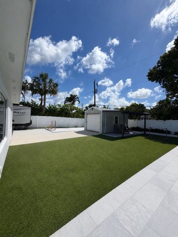 460 SW 55th Avenue, Plantation, FL 33317
