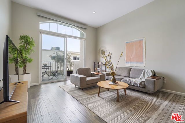 1625 Granville Avenue 304, Los Angeles, CA 90025