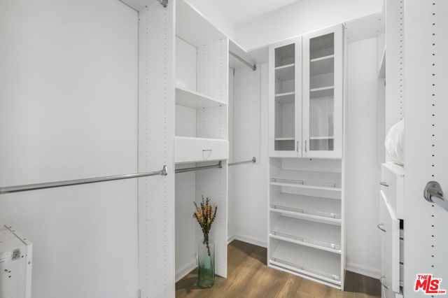 1625 Granville Avenue 304, Los Angeles, CA 90025