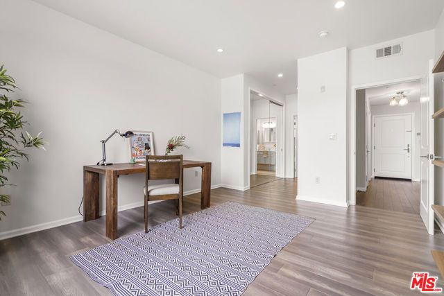 1625 Granville Avenue 304, Los Angeles, CA 90025