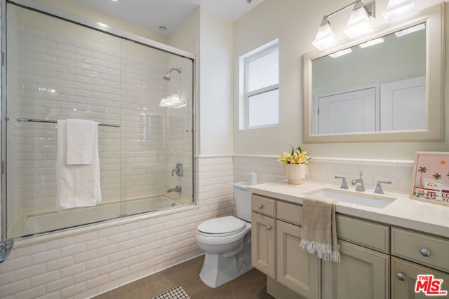 1625 Granville Avenue 304, Los Angeles, CA 90025