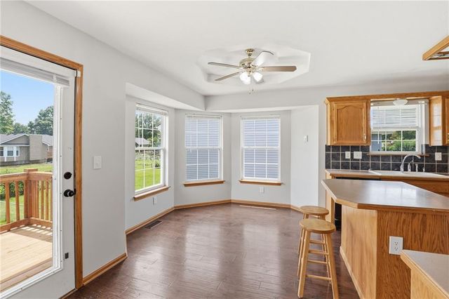 901 SW Foxtail Drive, Grain Valley, MO 64029