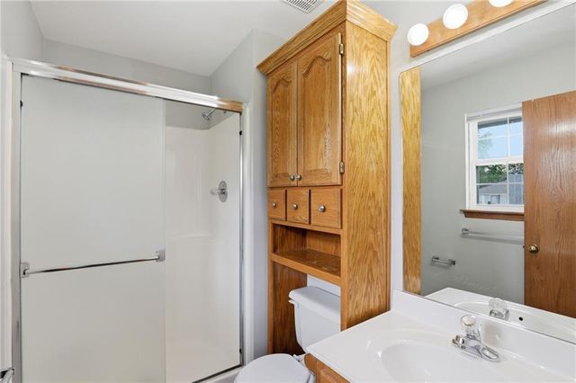 901 SW Foxtail Drive, Grain Valley, MO 64029