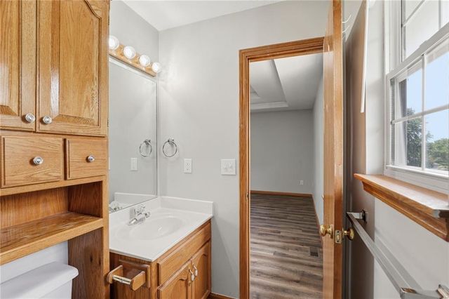 901 SW Foxtail Drive, Grain Valley, MO 64029