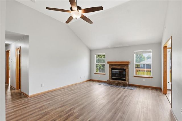 901 SW Foxtail Drive, Grain Valley, MO 64029