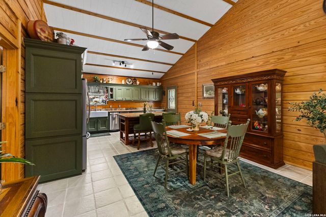 1670 RIVER BLUFF CIR, Pipe Creek, TX 78063