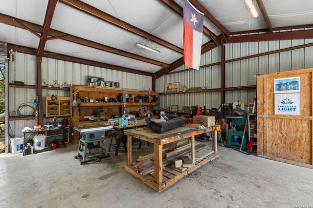 1670 RIVER BLUFF CIR, Pipe Creek, TX 78063