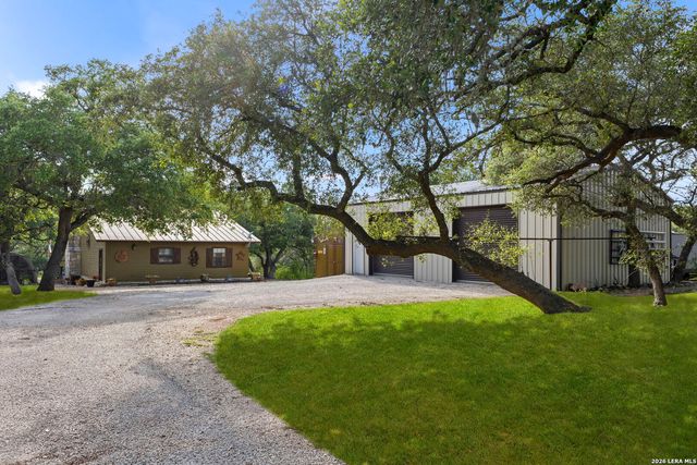 1670 RIVER BLUFF CIR, Pipe Creek, TX 78063