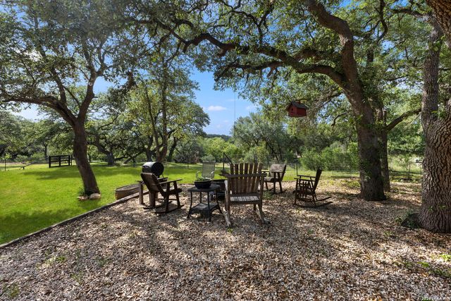 1670 RIVER BLUFF CIR, Pipe Creek, TX 78063