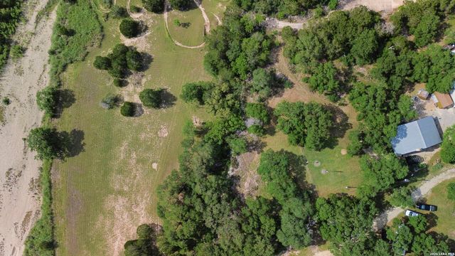 1670 RIVER BLUFF CIR, Pipe Creek, TX 78063