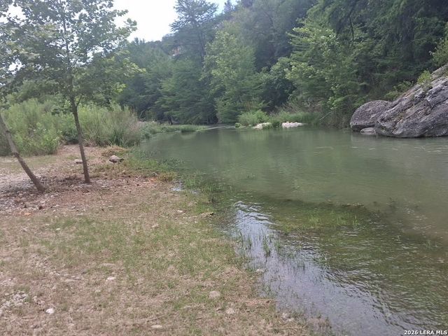 1670 RIVER BLUFF CIR, Pipe Creek, TX 78063