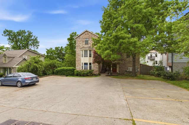 515 Chesterfield Ave F, Nashville, TN 37212