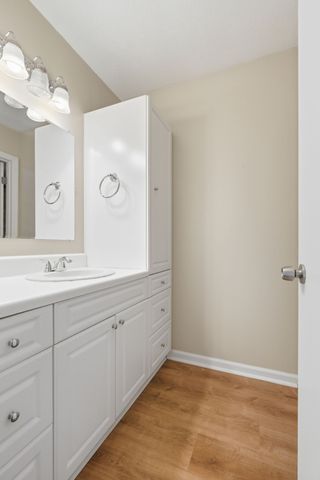 515 Chesterfield Ave F, Nashville, TN 37212