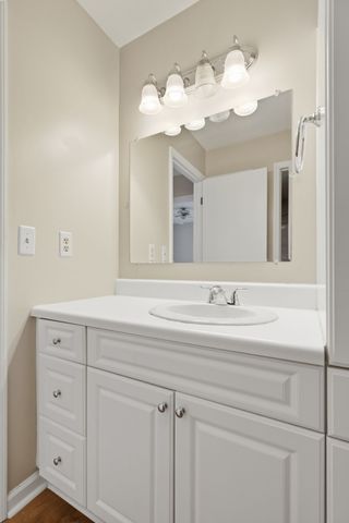 515 Chesterfield Ave F, Nashville, TN 37212