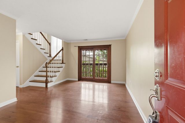 515 Chesterfield Ave F, Nashville, TN 37212