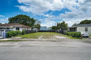 3056 SW 13th Street, Miami, FL 33145