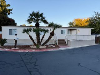 9360 N Blackstone Ave # 112, Fresno, CA 93720