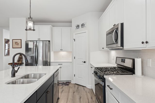 3068 Chance Ct, Cross Plains, TN 37049