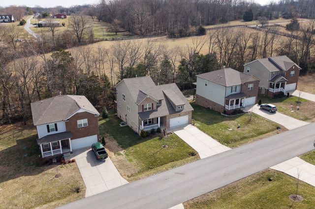 3068 Chance Ct, Cross Plains, TN 37049