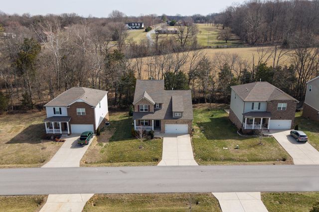 3068 Chance Ct, Cross Plains, TN 37049