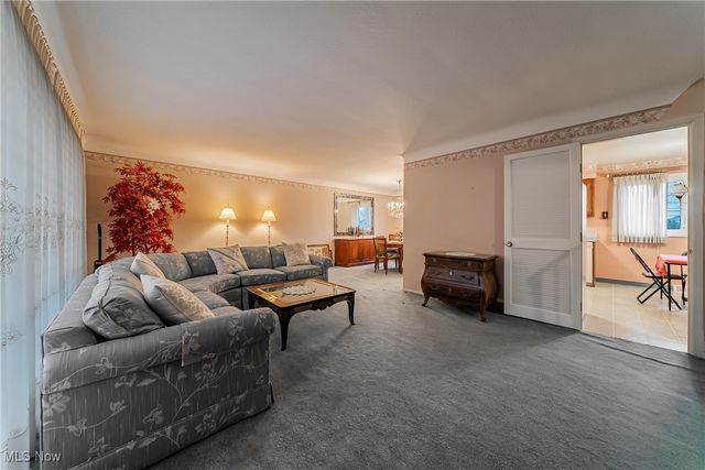 1195 Cordova Road, Mayfield Heights, OH 44124