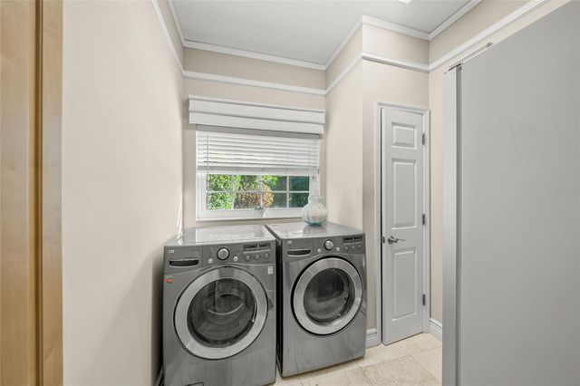 8890 MISTY CREEK DRIVE, Sarasota, FL 34241