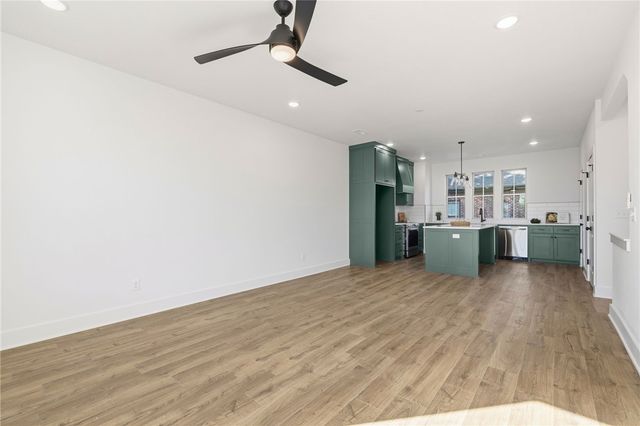 442 E Martin Luther King Jr Boulevard, Fayetteville, AR 72701